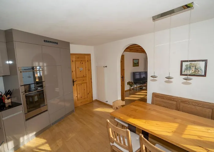 Chasa Nogler - * Ramosch