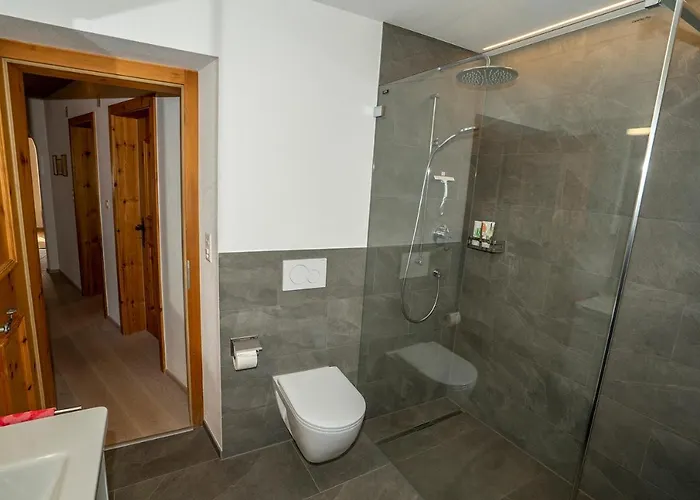 Chasa Nogler - شقة *