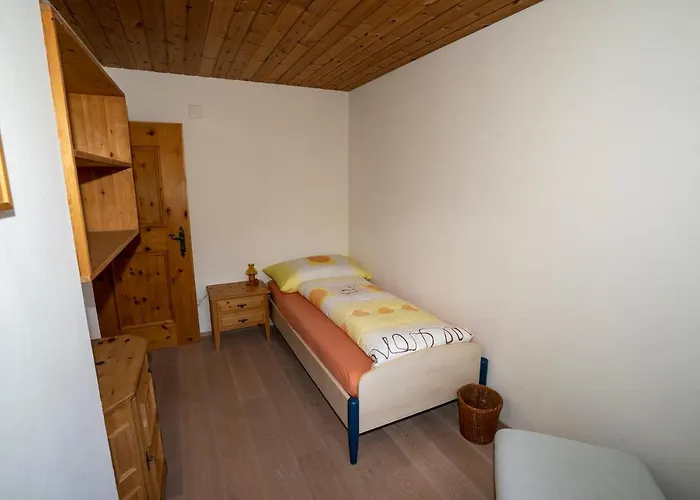 Chasa Nogler - * Ramosch