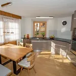 Chasa Nogler - Apartmán Ramosch